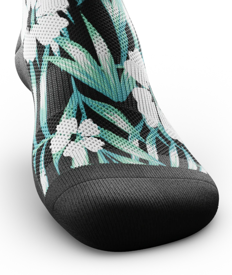 Evergreen Athletic Knee High Compression Socks - Image 6